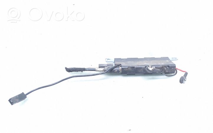 Audi A6 S6 C5 4B Antenos stiprintuvas 4B5035225K