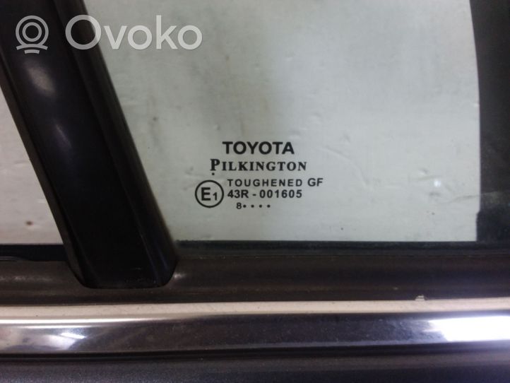 Toyota Avensis T270 Front door 