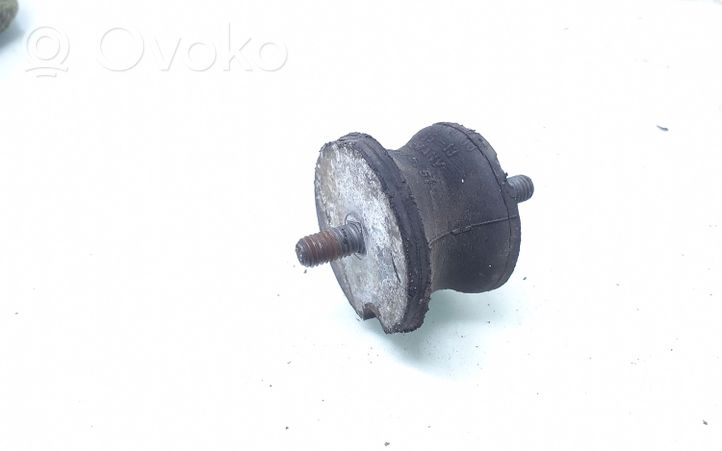 BMW 3 E46 Supporto della scatola del cambio 686235