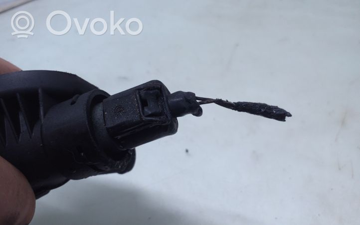 Volkswagen PASSAT B7 Termostat / Obudowa termostatu 03L121131AA