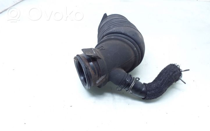 Toyota Avensis T270 Turbo air intake inlet pipe/hose 178810R020