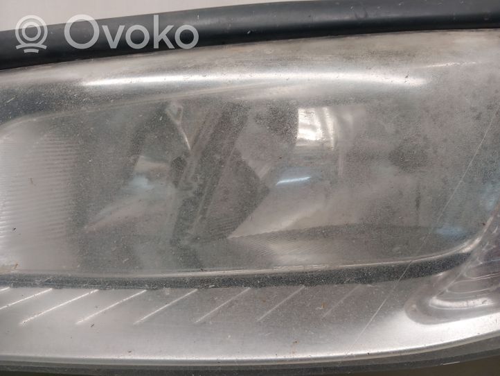 Volvo V70 Передняя фара 31214351