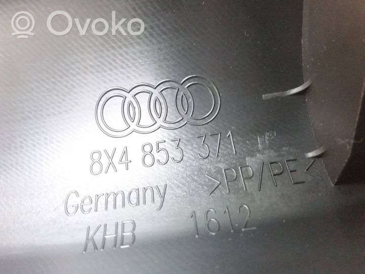 Audi A1 Etuoven kynnyksen suojalista 8X4853371