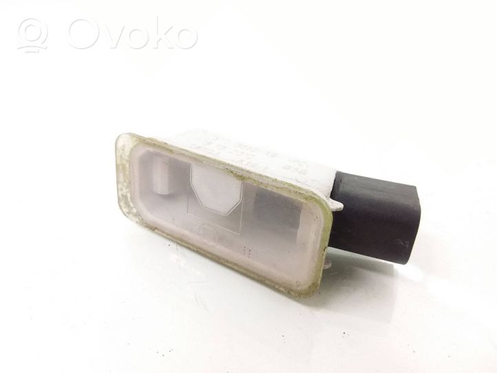 Ford Mondeo MK IV Lampa oświetlenia tylnej tablicy rejestracyjnej 7S7113550AB