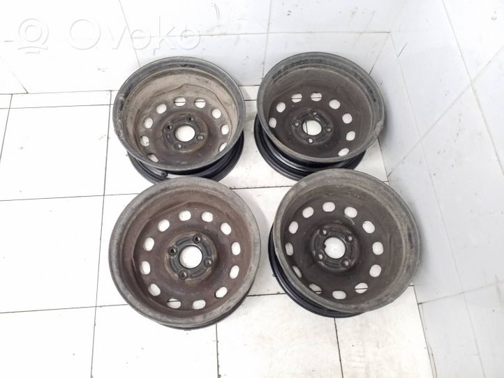 Ford Mondeo MK II R 14 plieninis štampuotas ratlankis (-iai) CDW279325304