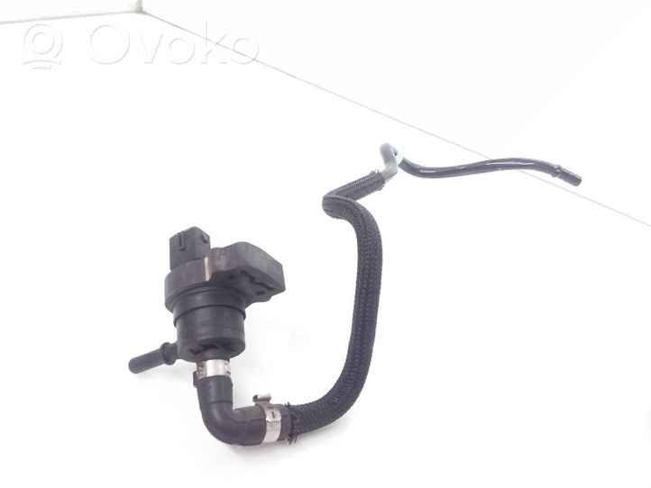 Mercedes-Benz R W251 Valve vacuum A0004769832