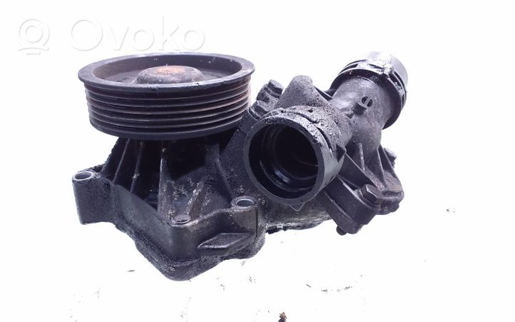 BMW 5 E60 E61 Boîtier de thermostat / thermostat 7785053