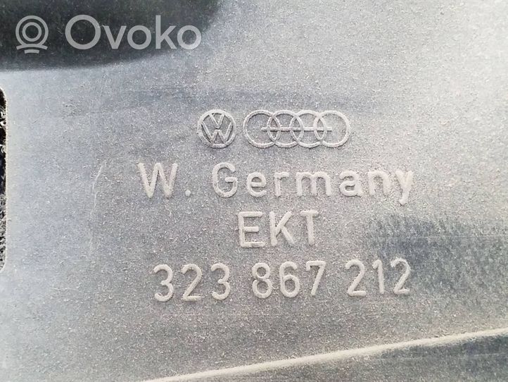 Volkswagen PASSAT B2 Apmušimas galinių durų (obšifke) 323867172a