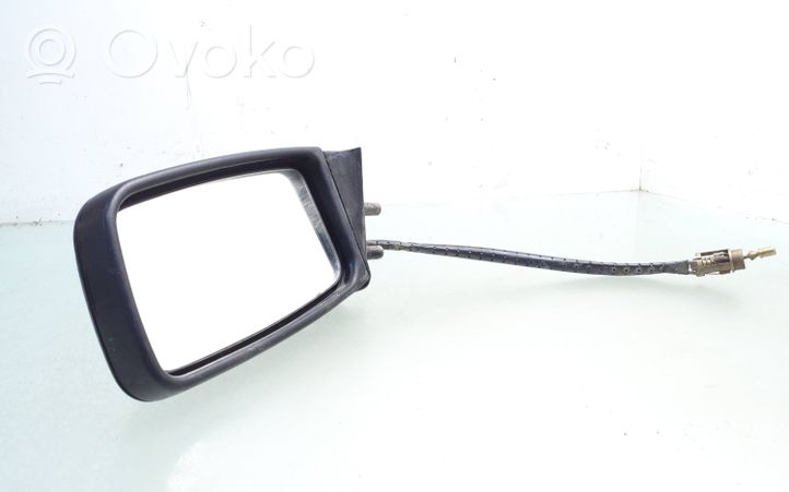 Volkswagen PASSAT B2 Manual wing mirror 321857501R