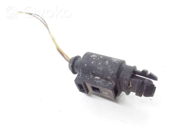 Audi A4 S4 B6 8E 8H Sonde température extérieure 8Z0820535