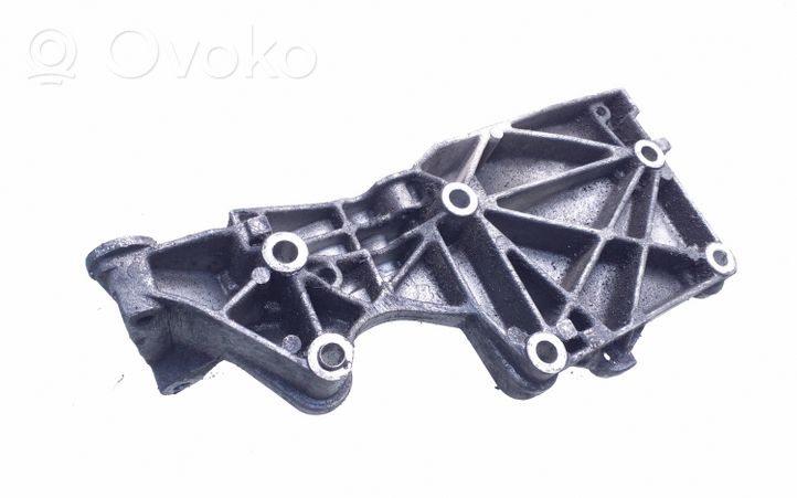 Volkswagen Golf V Support, suspension du moteur 03G903143A