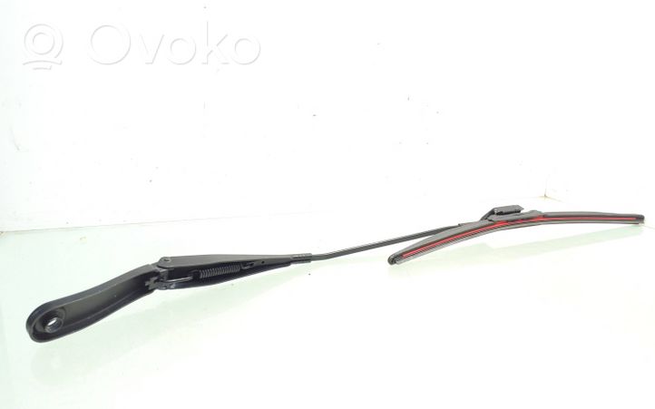 Ford Mondeo MK IV Spazzola tergicristallo per parabrezza/vetro frontale 7S7117526CE