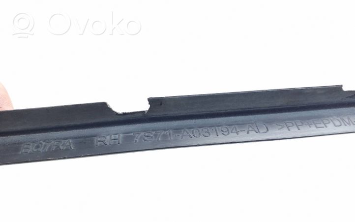 Ford Mondeo MK IV Listwa szyby czołowej / przedniej 7S71A03194AD