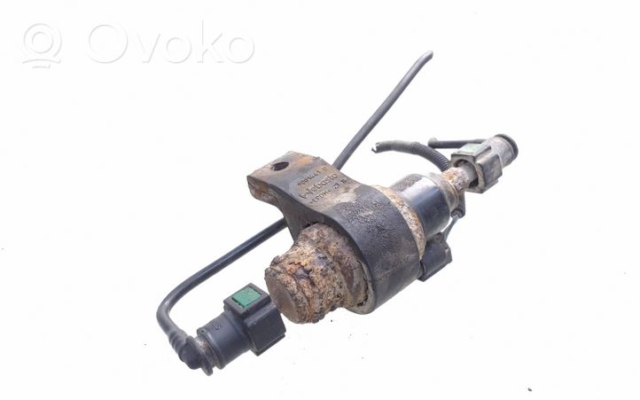 Ford Mondeo MK IV Pompa del combustibile del riscaldamento ausiliario Webasto 9001441B