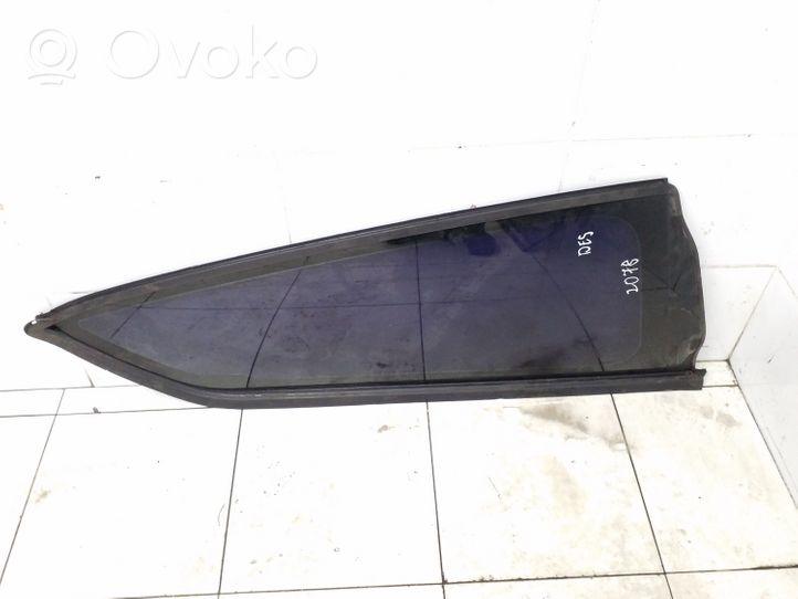 Citroen C4 I Fenêtre latérale avant / vitre triangulaire 43R001582