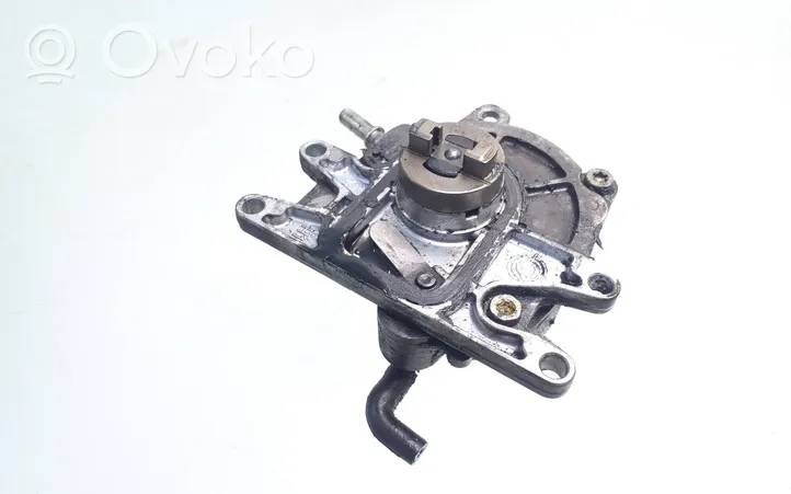 Opel Vectra C Vacuum pump 24465382