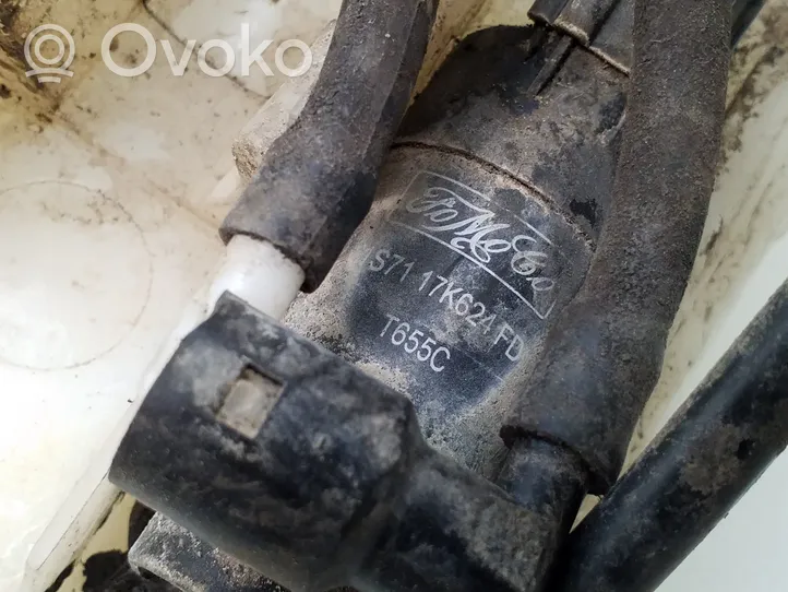 Volvo V70 Réservoir de liquide lave-glace 9178881