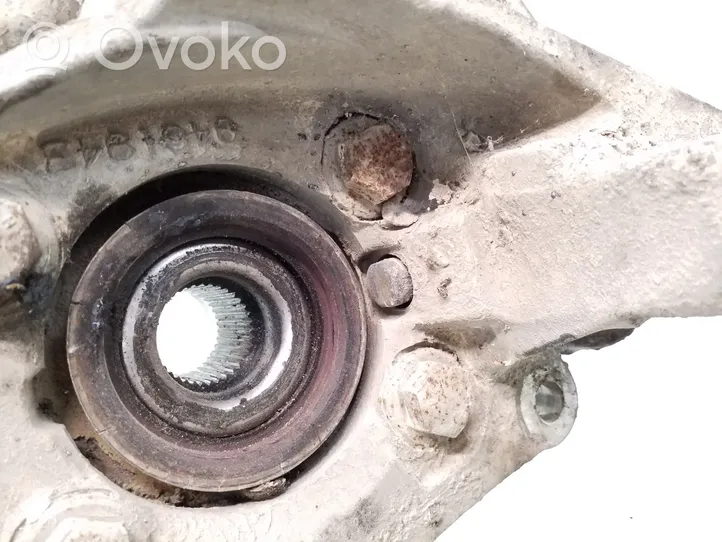 Volvo V70 Zwrotnica koła przedniego 9461943