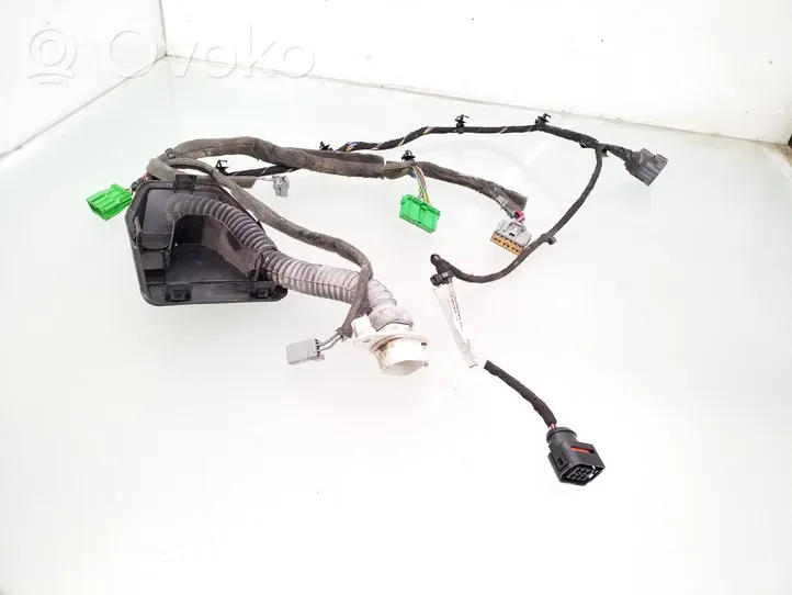 Volvo V70 Cablaggio porta anteriore 8690290