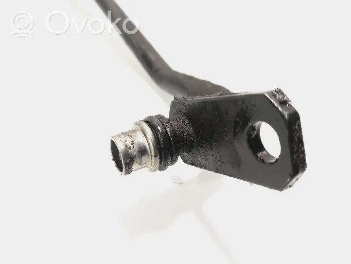 Audi A4 S4 B6 8E 8H Tubo flessibile del radiatore dell’olio del cambio 