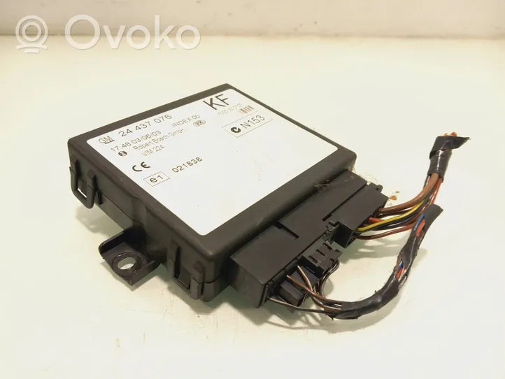 Opel Zafira A Door central lock control unit/module 24437076