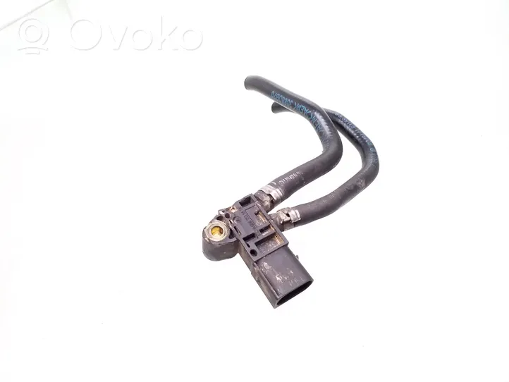 Mercedes-Benz E W211 Abgasdrucksensor Differenzdrucksensor 0281002925