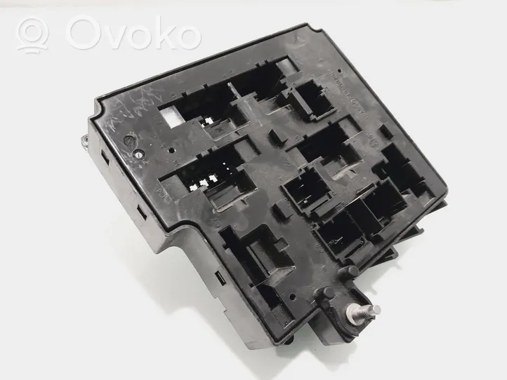 Volvo S90, V90 Sulakemoduuli 31398003