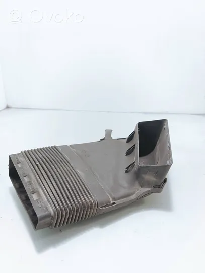 Audi A4 S4 B6 8E 8H Air intake duct part 8E0129617D