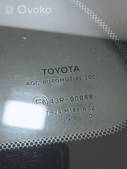 Toyota Avensis T270 Finestrino/vetro retro As2