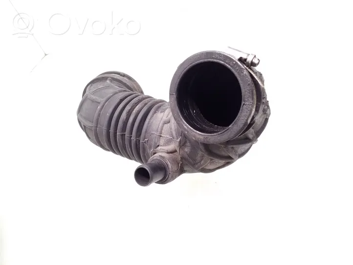 Chevrolet Captiva Turboahtimen ilmanoton letku 20998611