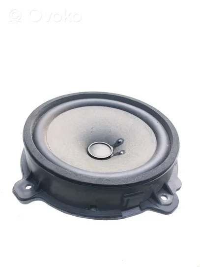 Chevrolet Captiva Front door speaker 25907868