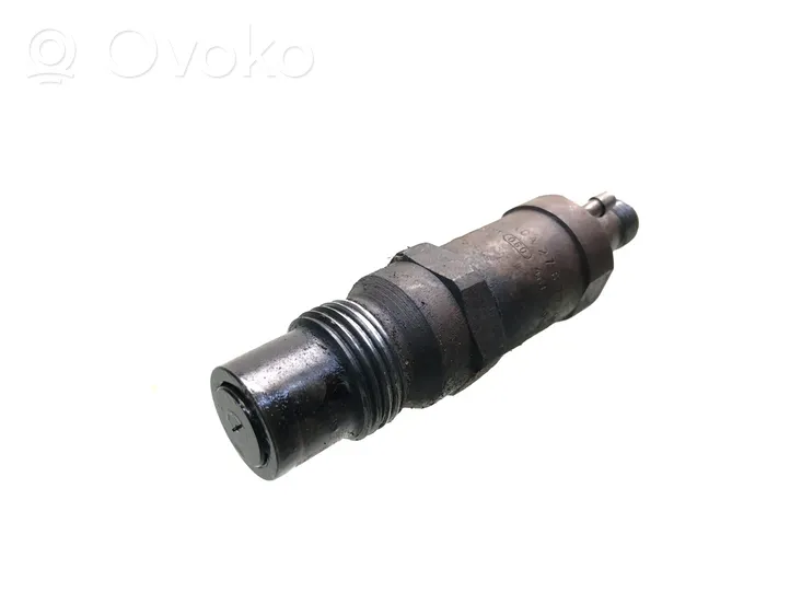 Volkswagen PASSAT B4 Fuel injector 028130201B