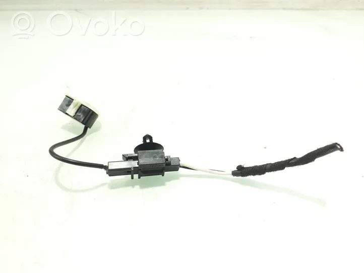 Volkswagen Touareg I Microphone (Bluetooth / téléphone) 7L6035711A