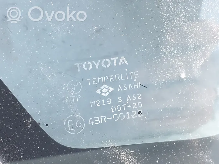 Toyota Corolla Verso E121 Takasivuikkuna/-lasi AS2