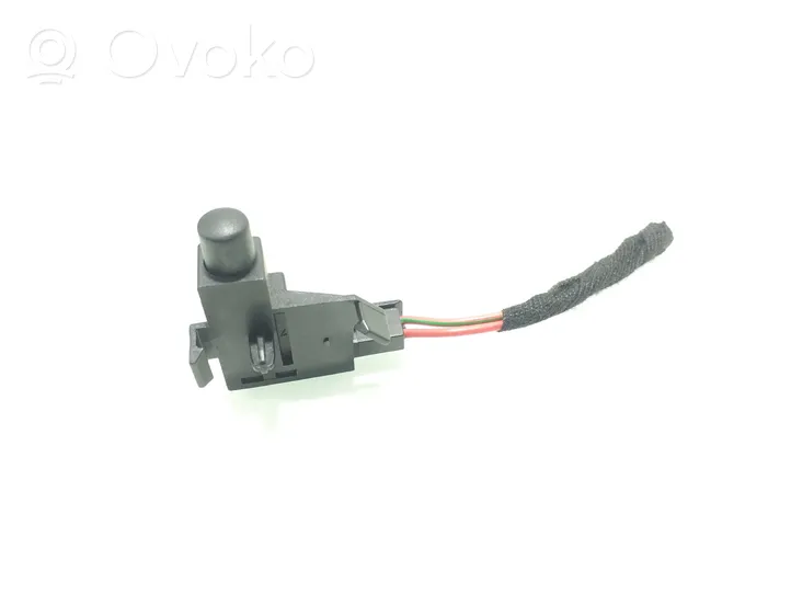 Volkswagen Touareg I Rokas bremzes sensors 1J0947561c