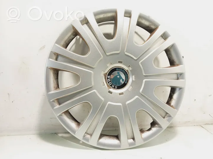 Skoda Octavia Mk2 (1Z) R15 wheel hub/cap/trim 1Z0601147E