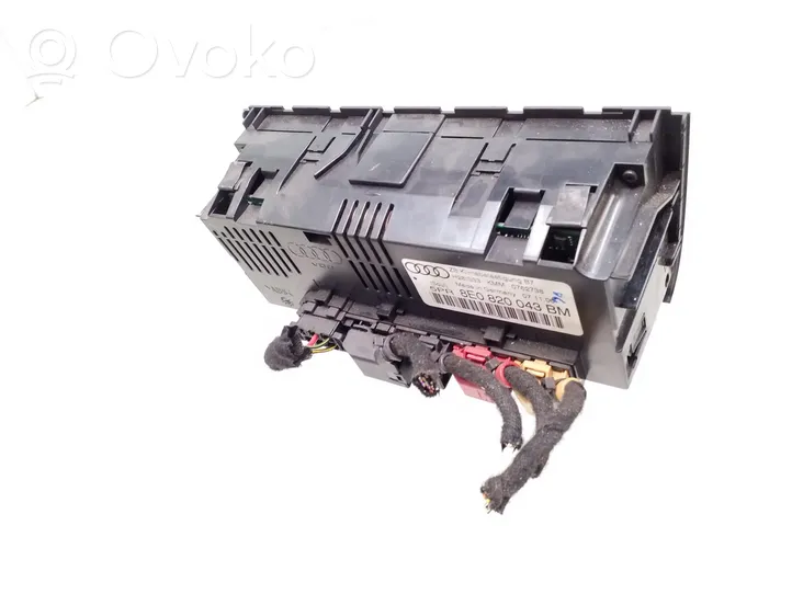 Audi A4 S4 B7 8E 8H Climate control unit 8E0820043BM