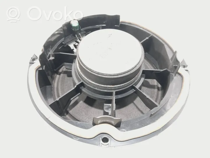 Volkswagen PASSAT B7 Takaoven kaiutin 3C8035453