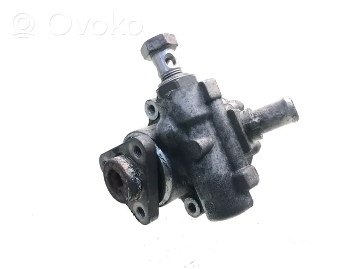 Audi A4 S4 B7 8E 8H Ohjaustehostimen pumppu 8E0145155N