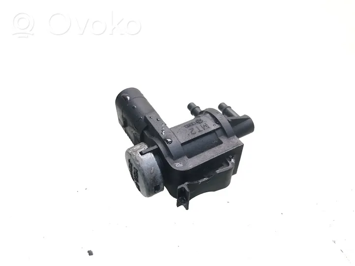 Audi A4 S4 B7 8E 8H Vacuum valve 1K0906283A