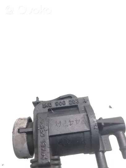 Audi A4 S4 B7 8E 8H Vacuum valve 1K0906283A