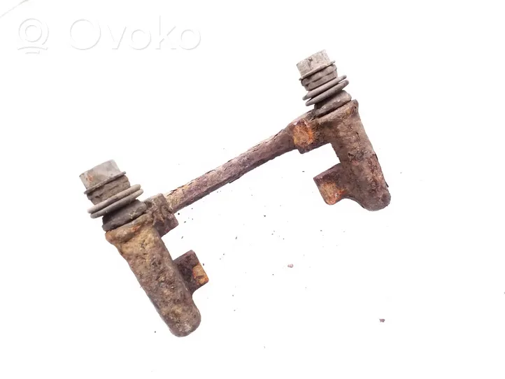 Audi A4 S4 B7 8E 8H Supporto della pinza del freno posteriore 