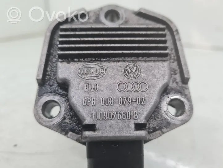 Volkswagen PASSAT B5 Capteur de niveau d'huile 1J0907660B