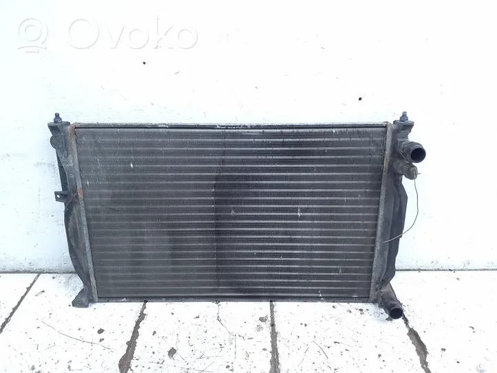 Volkswagen PASSAT B5 Dzesēšanas šķidruma radiators 856170B