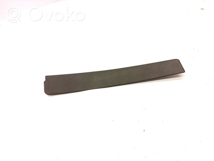 BMW 3 E30 Rivestimento montante (A) 19064760