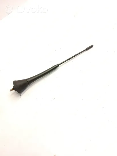 BMW 3 E46 Antena de radio 823838