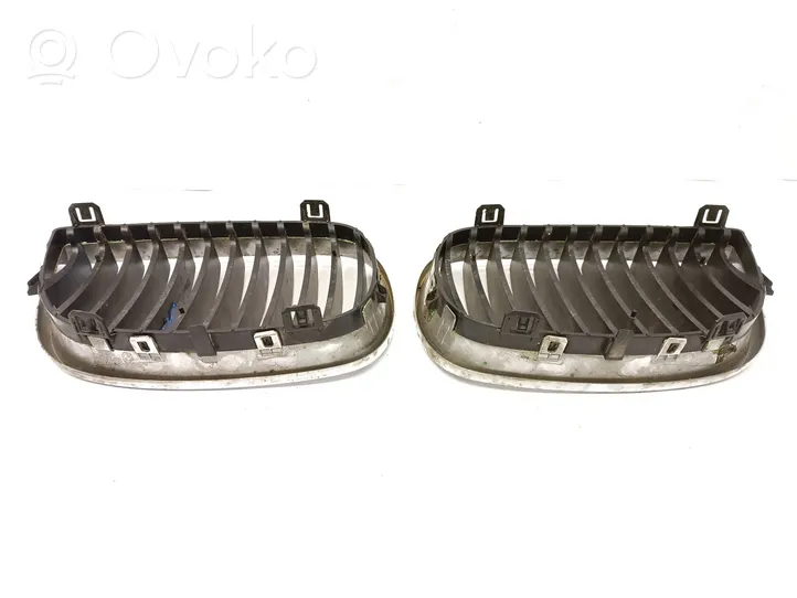 BMW 1 E81 E87 Grille de calandre avant 511370771309