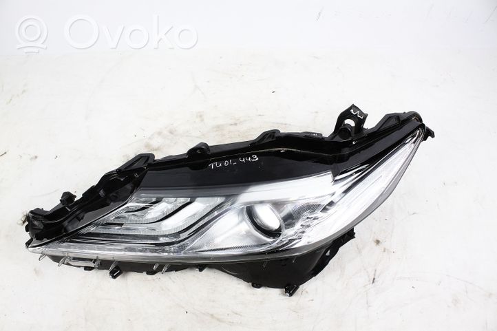 Toyota Camry Lampa przednia 8117133E80