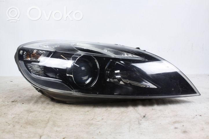 Volvo V40 Phare frontale 31420008