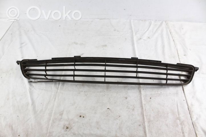 Toyota Corolla E140 E150 Kratka dolna zderzaka przedniego  53112-12130